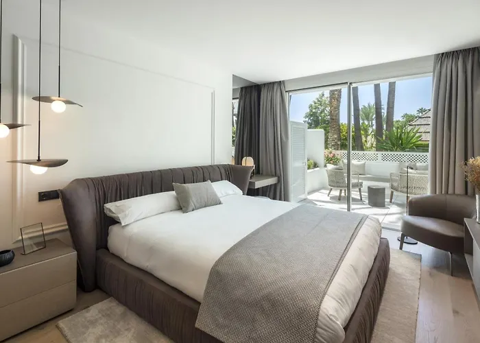 شقة Elegant 3- Bedroom In Puente ماربيا