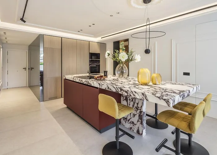 Elegant 3- Bedroom In Puente ماربيا