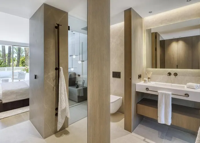 Elegant 3- Bedroom In Puente * ماربيا